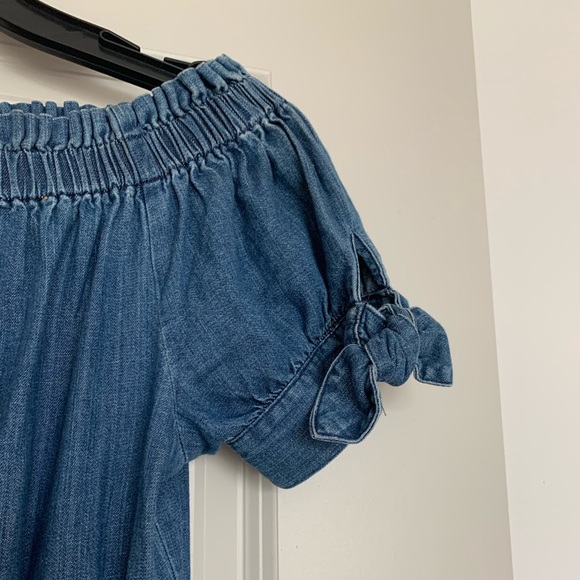 Off-the-shoulder chambray dress - Picture 5 of 8